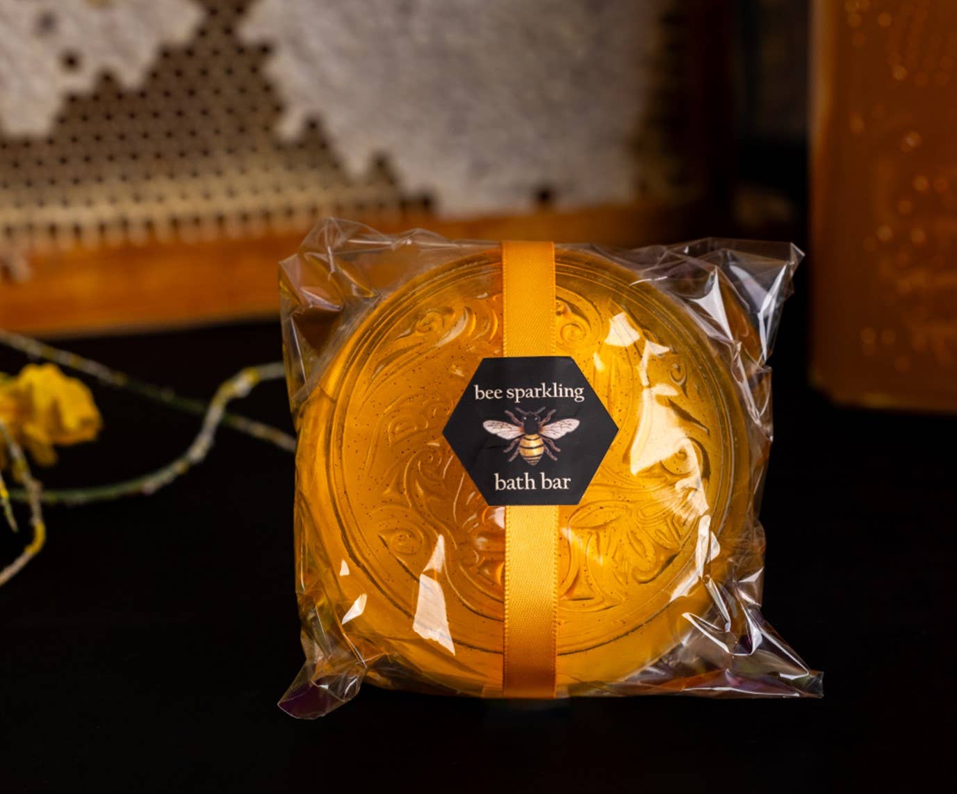 BEELINE Bee Sparkling Bath Bar - Honey glycerin soap. Large for bath