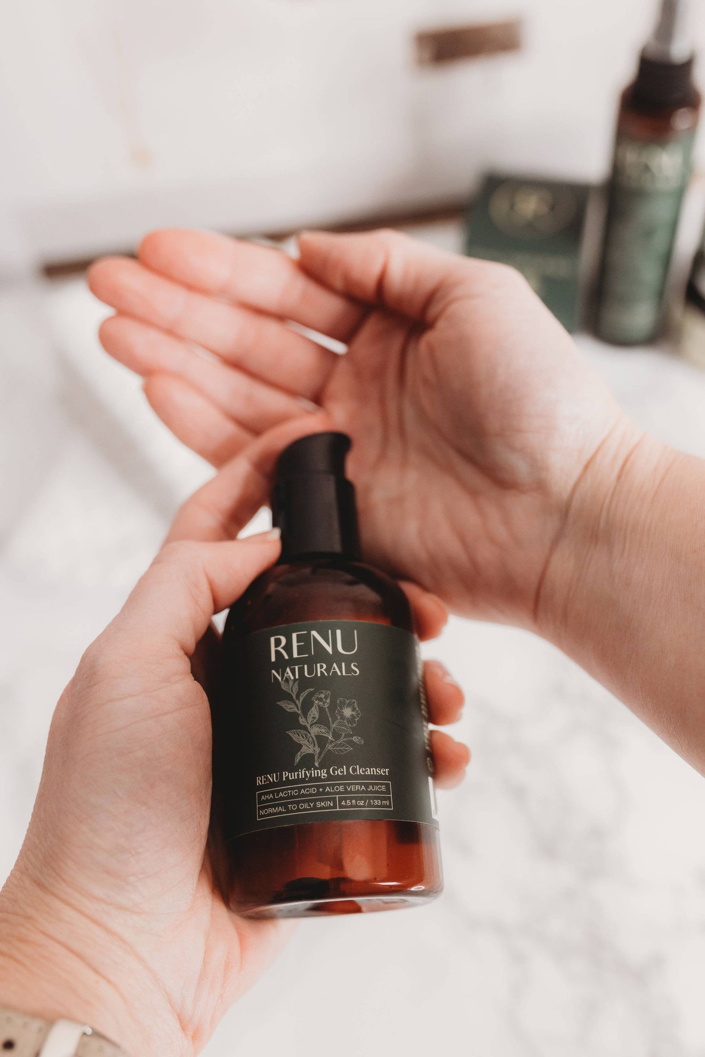 RENU NATURALS Purifying Gel Cleanser